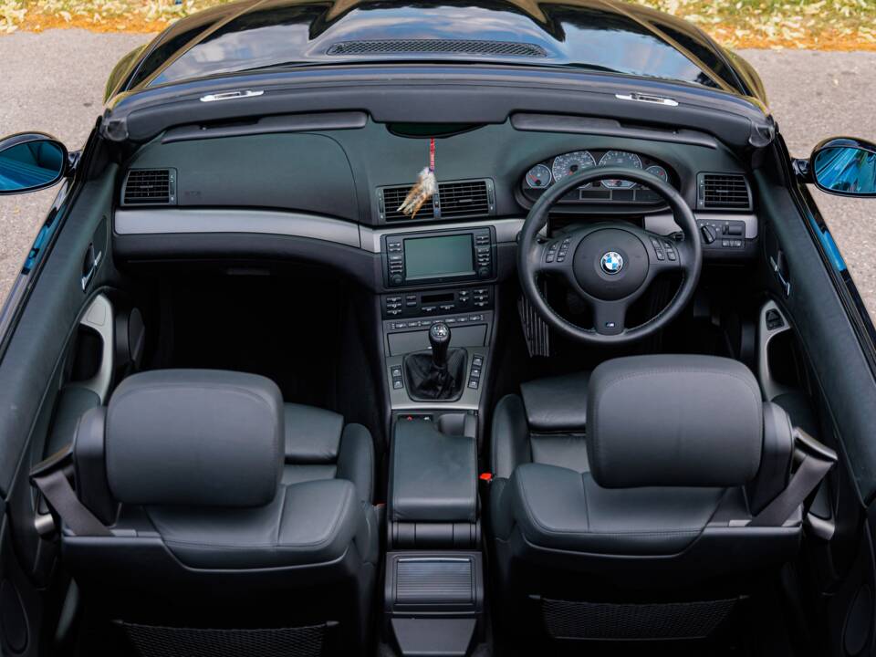 Image 28/38 de BMW M3 (2004)