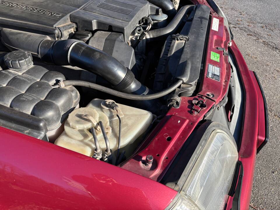 Afbeelding 18/64 van Mercedes-Benz SL 500 (1996)