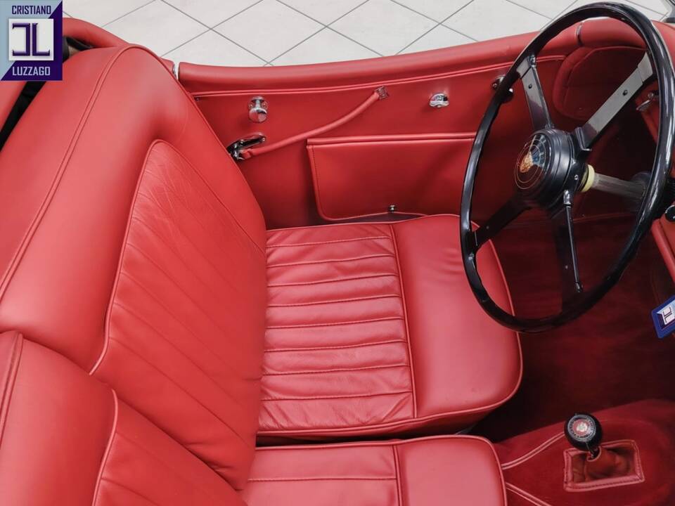 Image 46/74 of Jaguar XK 140 OTS (1956)