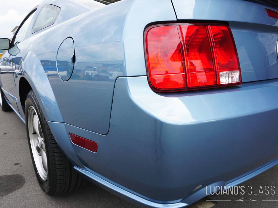 Bild 25/63 von Ford Mustang GT (2005)