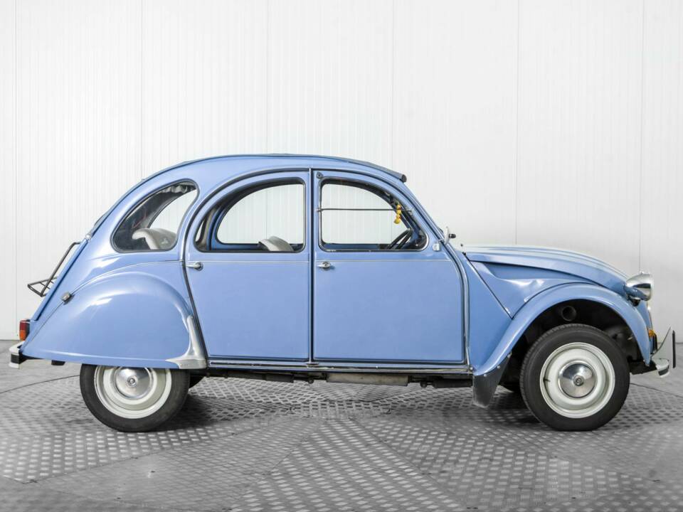 Image 10/50 of Citroën 2 CV 6 (1987)