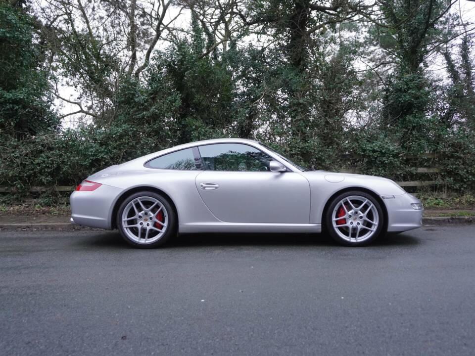 Bild 7/17 von Porsche 911 Carrera S (2006)