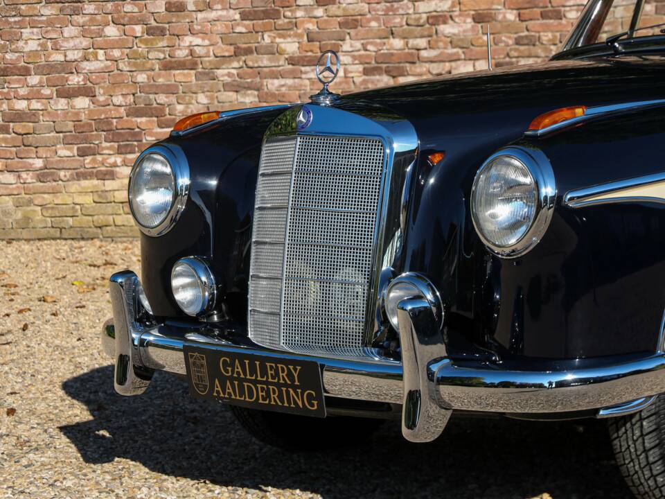 Imagen 32/50 de Mercedes-Benz 220 S Cabriolet (1956)