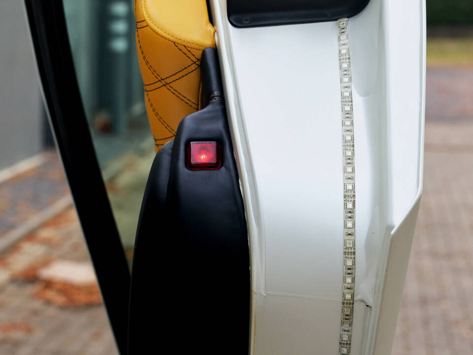 Afbeelding 70/82 van Lamborghini Murciélago (2002)