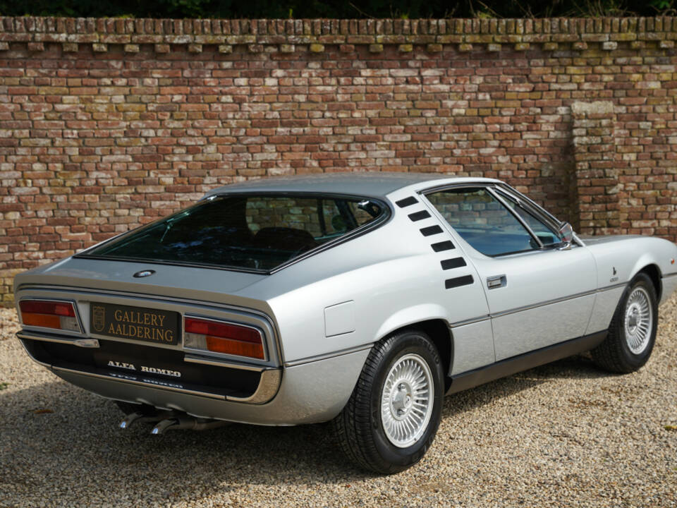 Image 2/50 of Alfa Romeo Montreal (1972)