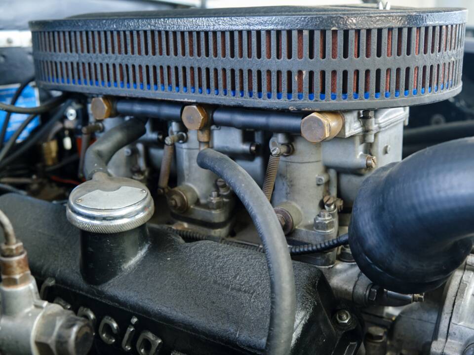 Bild 17/50 von Lancia Flaminia GT 2.5 3C Touring (1963)