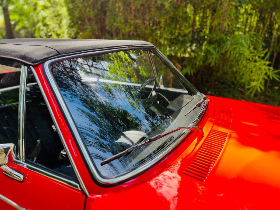 Image 46/142 of BMW 1600 Convertible (1970)