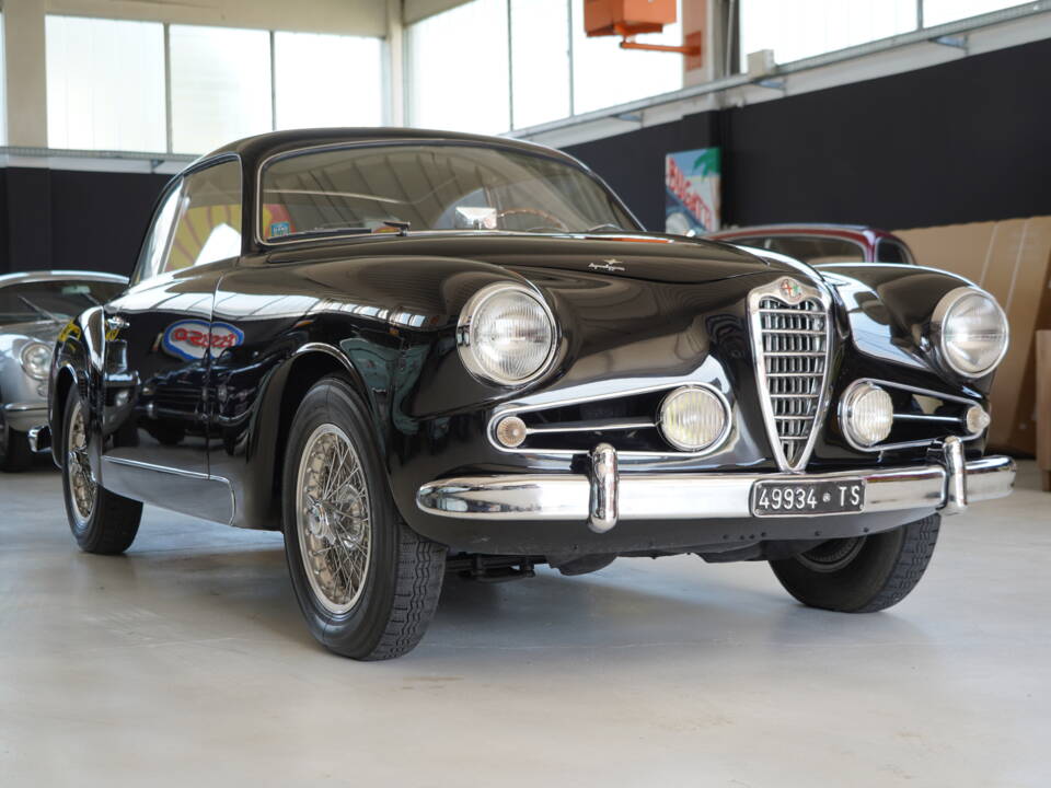 Image 19/74 de Alfa Romeo 1900 C Super Sprint Berlina (1954)