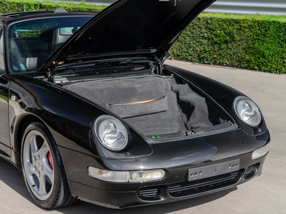 Bild 22/24 von Porsche 911 Carrera 4S (1996)