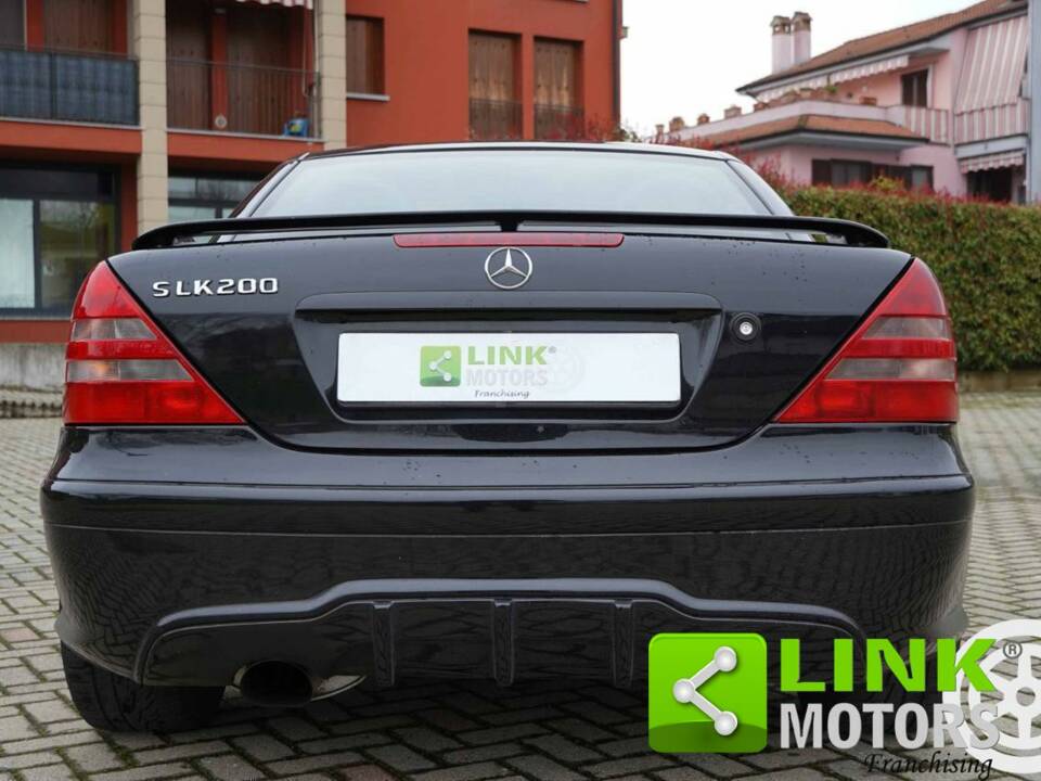 Image 6/10 de Mercedes-Benz SLK 200 Kompressor (1999)