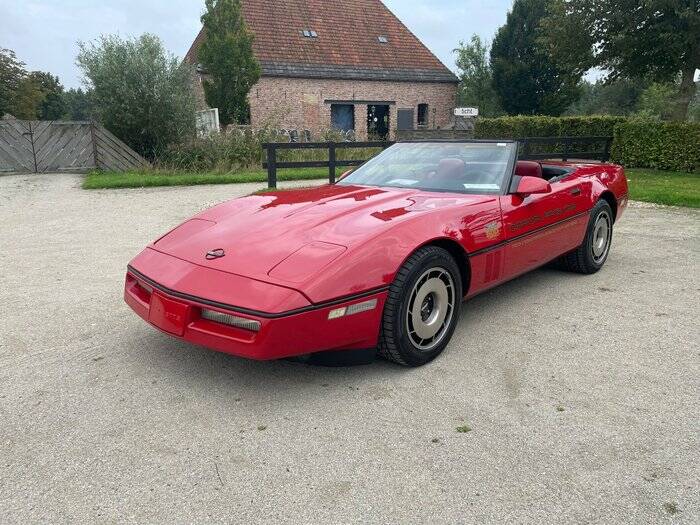 Bild 1/7 von Chevrolet Corvette Convertible (1986)