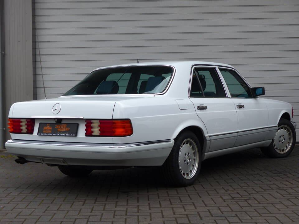 Bild 3/16 von Mercedes-Benz 420 SE (1990)