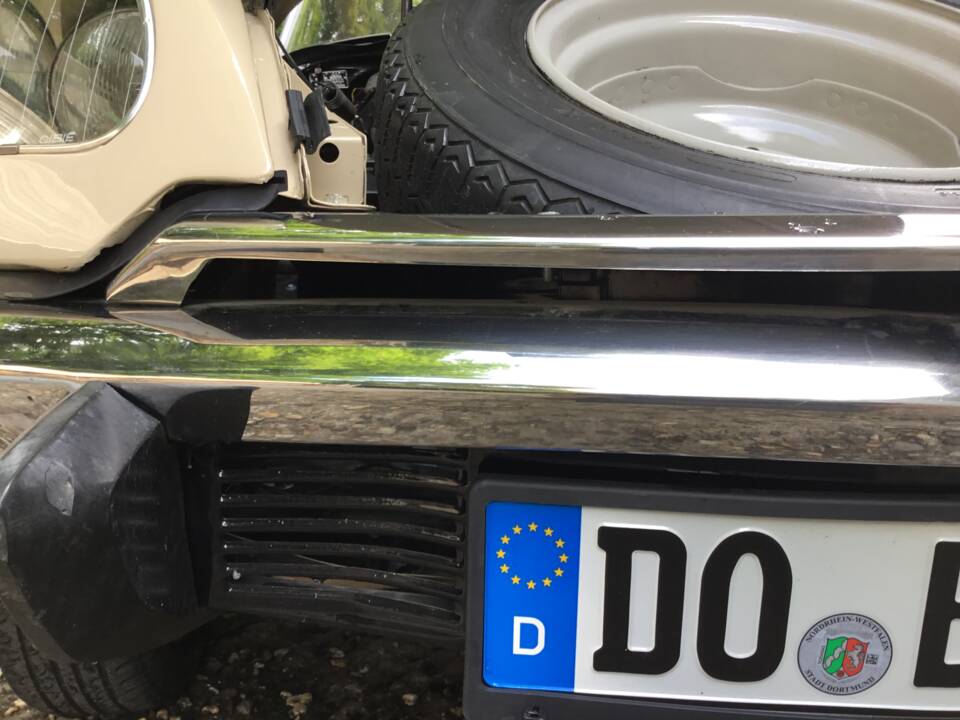 Image 15/82 de Citroën DS 20 (1974)