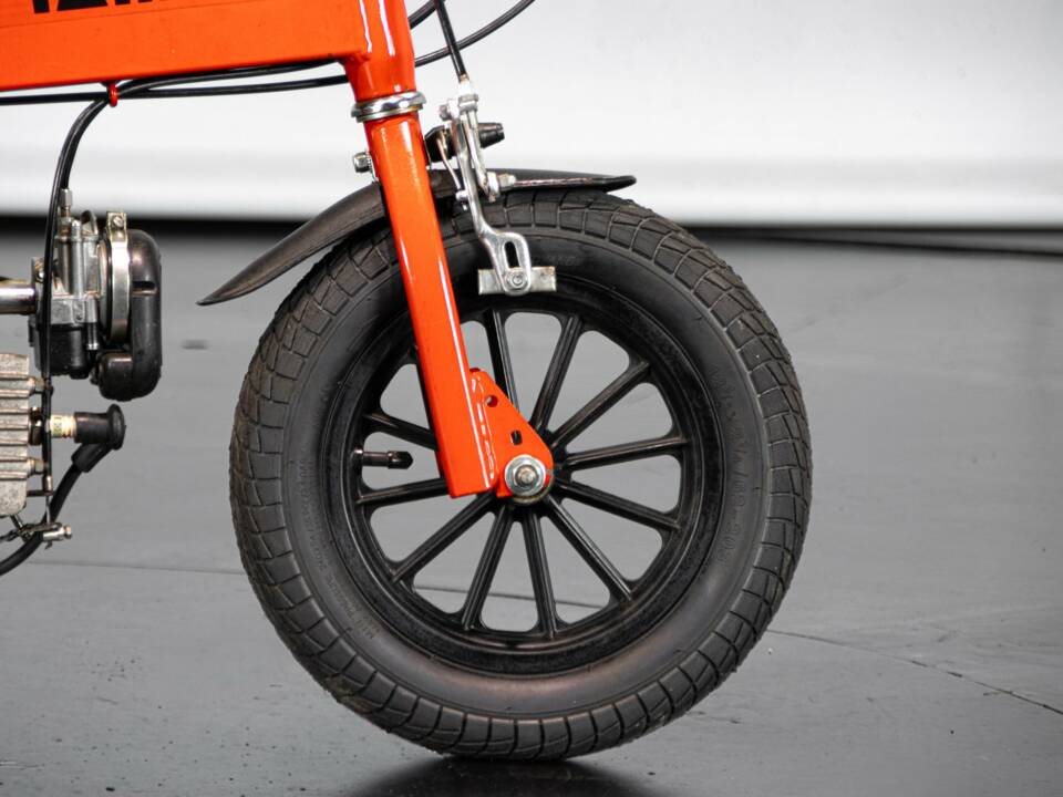 Afbeelding 17/50 van Pram DUMMY (1979)