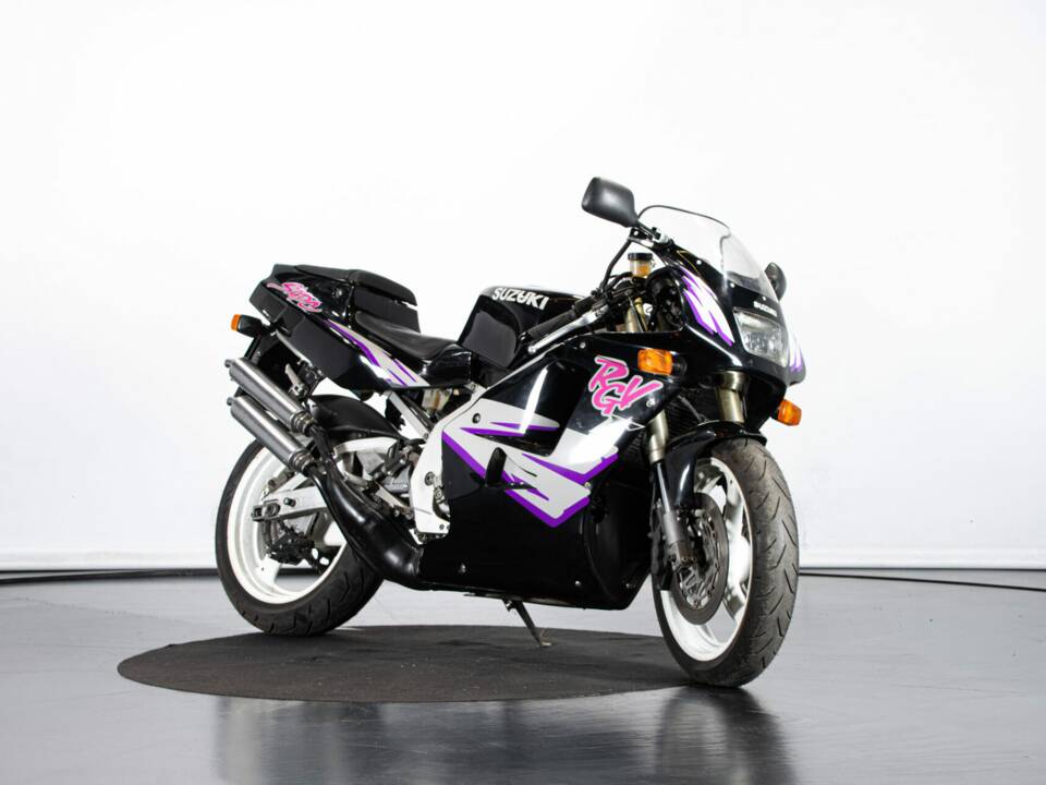 Afbeelding 6/45 van Suzuki RGV 250 Gamma (1992)