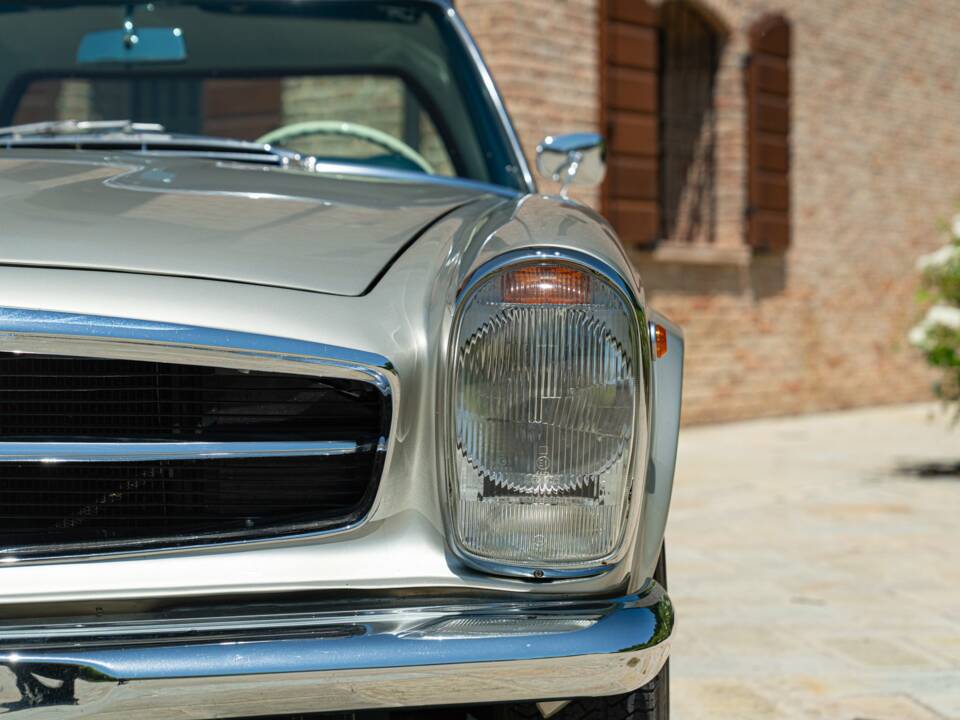 Image 25/50 de Mercedes-Benz 230 SL (1965)