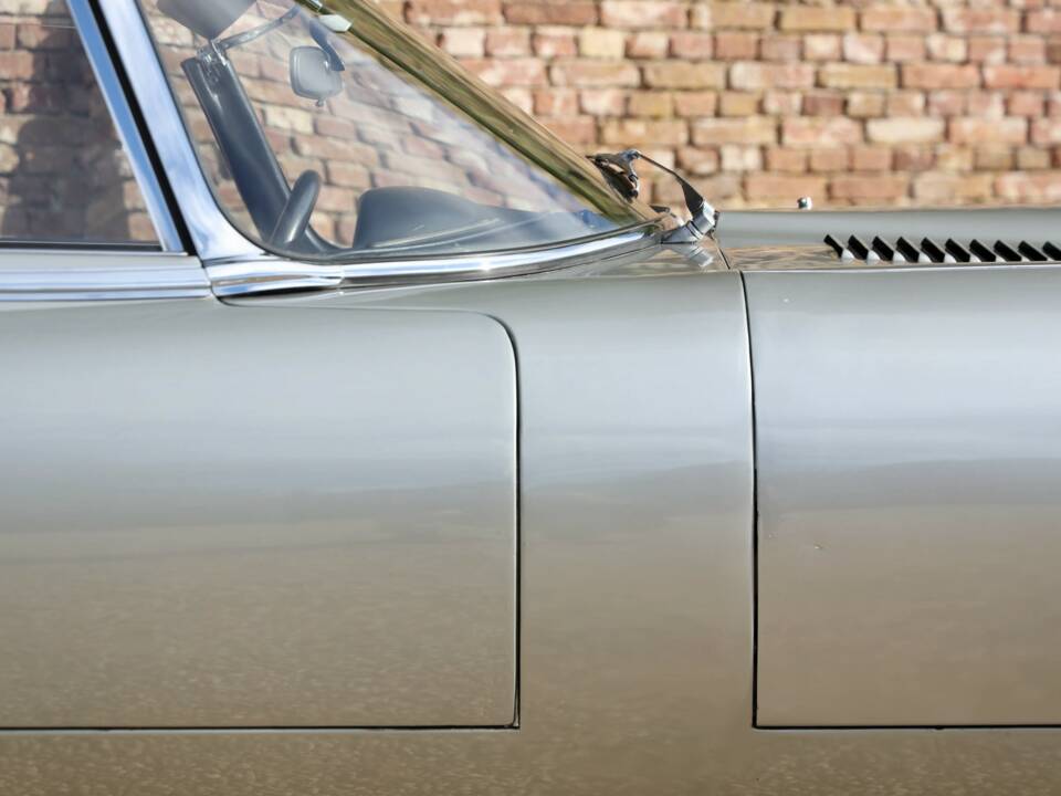 Bild 29/50 von Jaguar Type E V12 (1973)