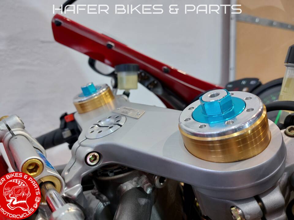 Afbeelding 17/40 van Ducati 996 R (2001)