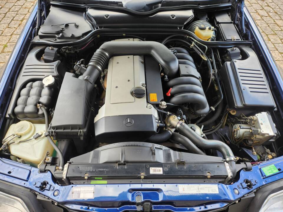 Image 12/16 of Mercedes-Benz SL 320 (1995)