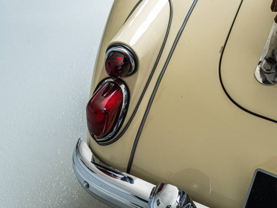 Image 11/22 of MG MGA 1600 (1960)