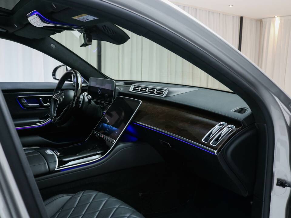 Bild 11/22 von Mercedes-Benz S 500 4MATIC (2021)