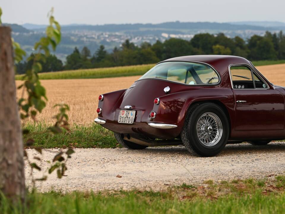 Bild 21/45 von TVR Griffith 200 (1963)