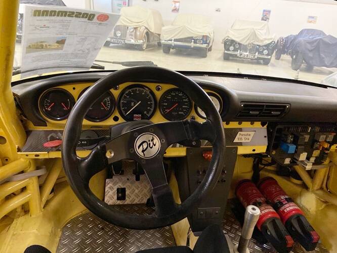 Bild 28/55 von Porsche 935 dp III (1989)