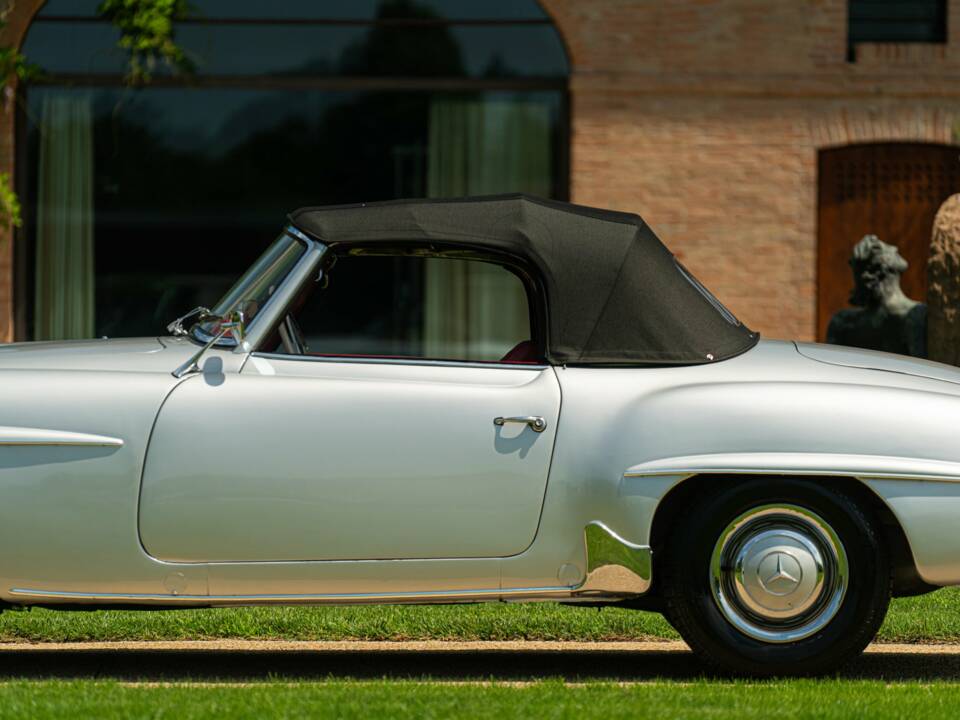 Afbeelding 30/50 van Mercedes-Benz 190 SL (1959)