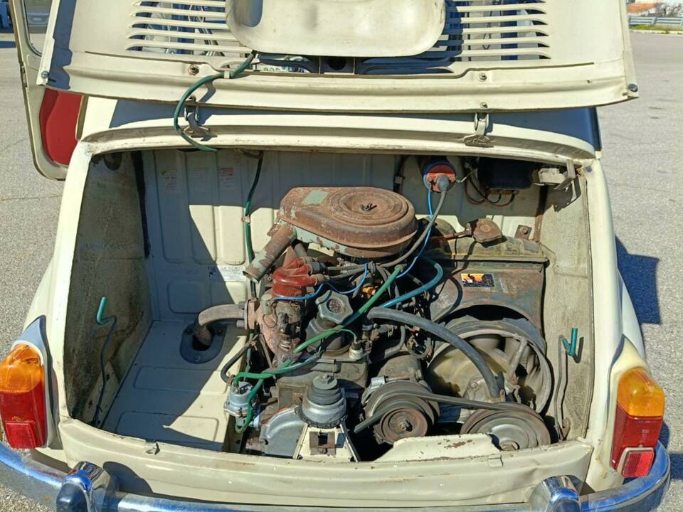 Image 16/44 of FIAT 600 D (1967)