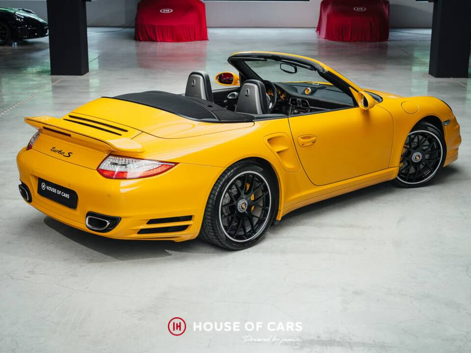 Immagine 7/24 di Porsche 911 Turbo S (2011)