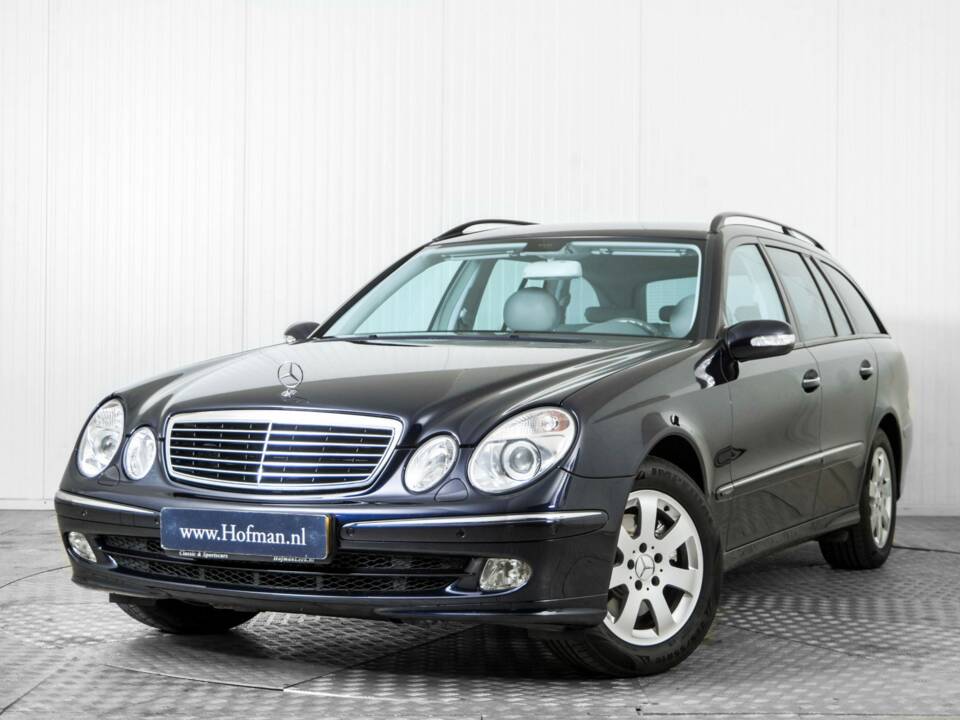 Bild 3/50 von Mercedes-Benz E 320 T 4MATIC (2004)