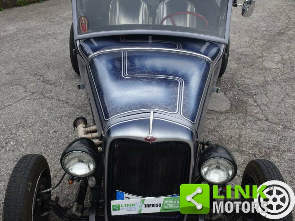 Image 6/10 of Ford Model A Hot Rod (1931)