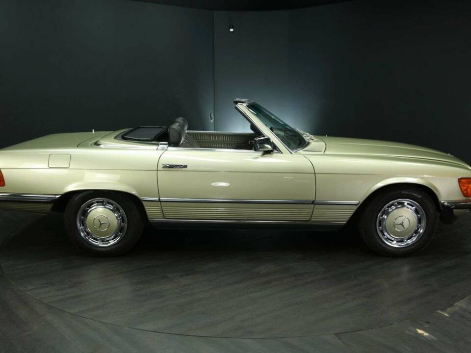 Imagen 6/50 de Mercedes-Benz 380 SL (1984)