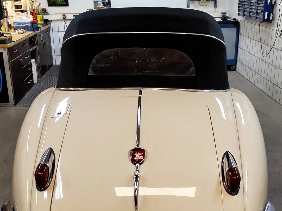 Immagine 24/74 di Jaguar XK 140 SE DHC (1955)