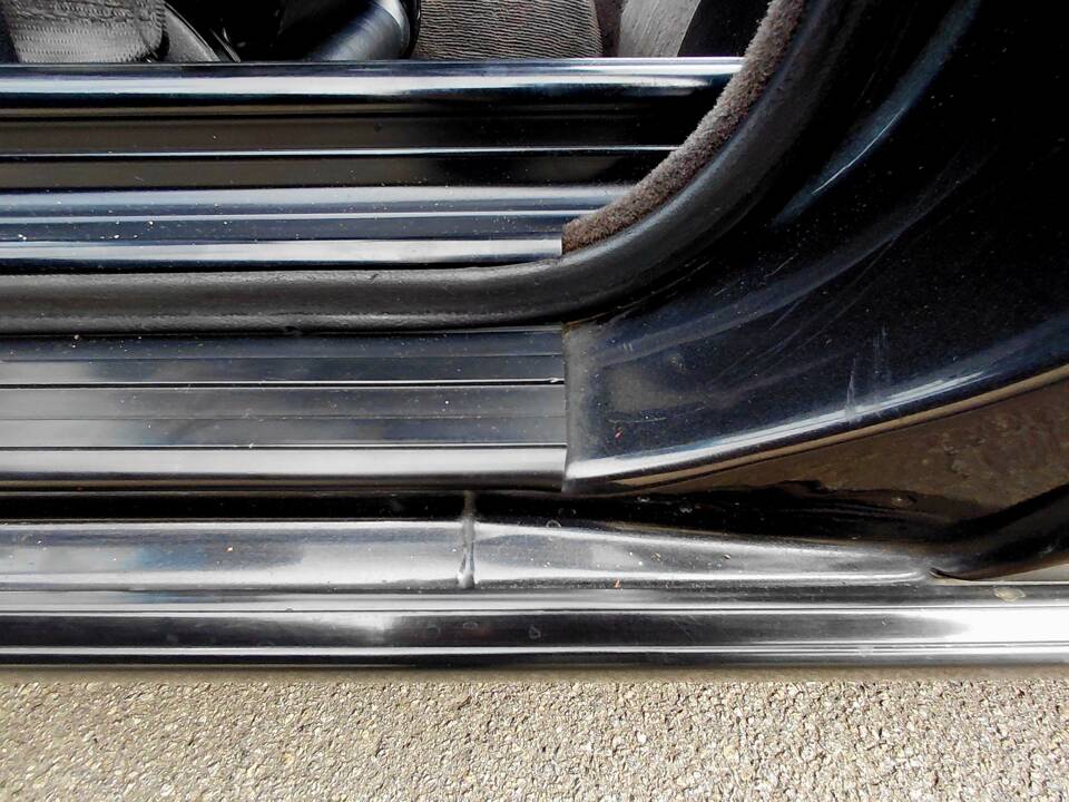 Immagine 53/53 di BMW 320i (1989)