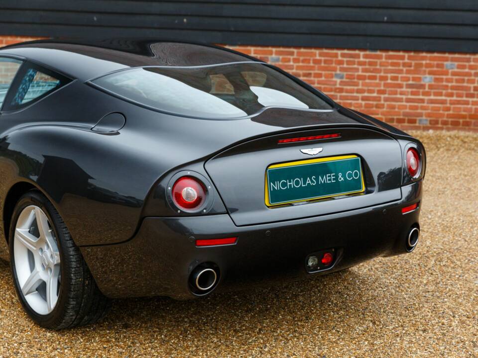 Image 25/50 of Aston Martin DB 7 Zagato (2004)