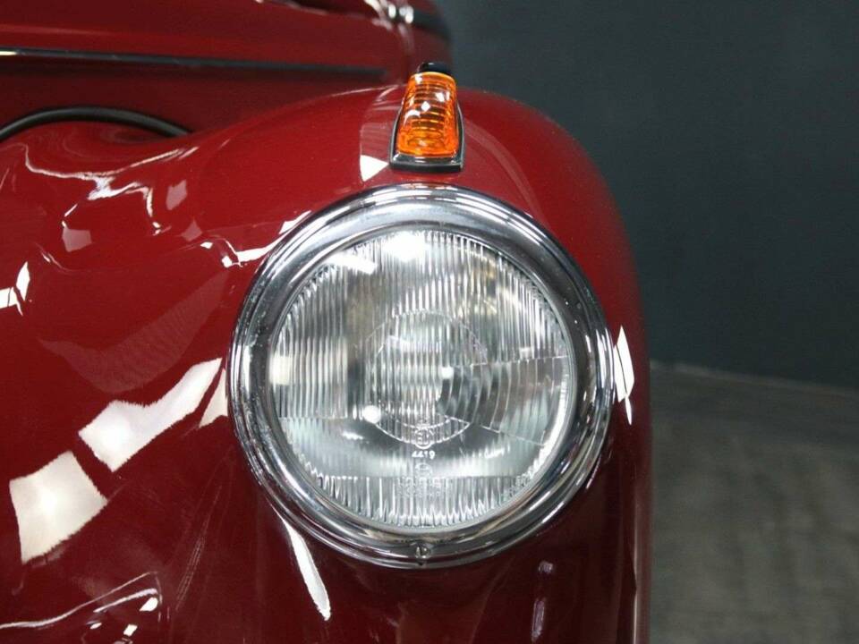 Bild 42/50 von Mercedes-Benz 220 Cabriolet A (1952)