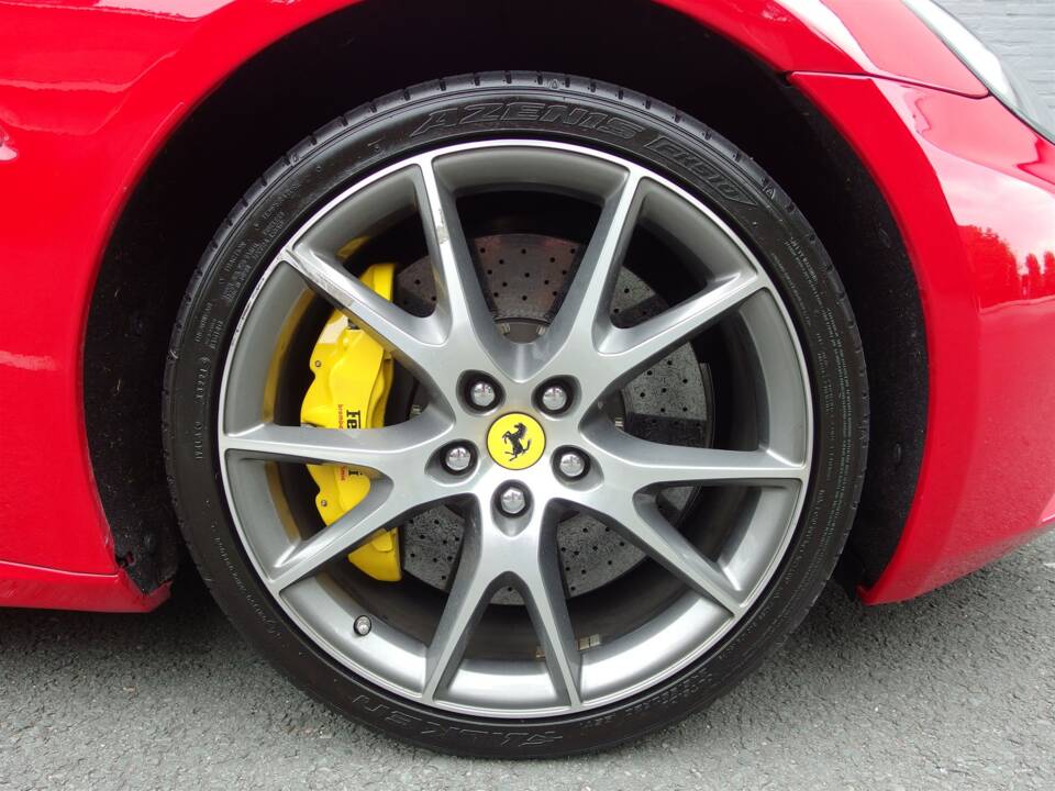 Immagine 95/98 di Ferrari California 30 (2013)