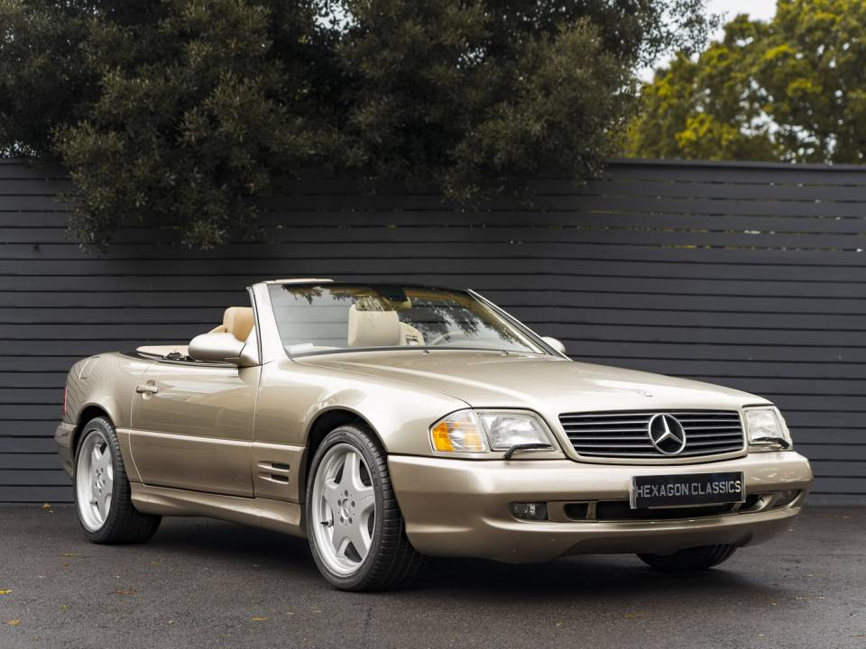 Immagine 1/38 di Mercedes-Benz SL 500 (2001)