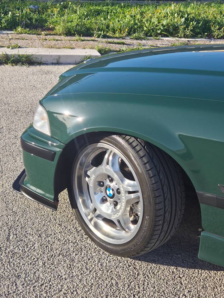 Image 26/54 of BMW M3 GT (1995)