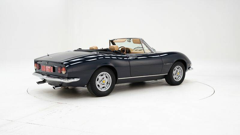 Image 2/15 of FIAT Dino Spider (1967)