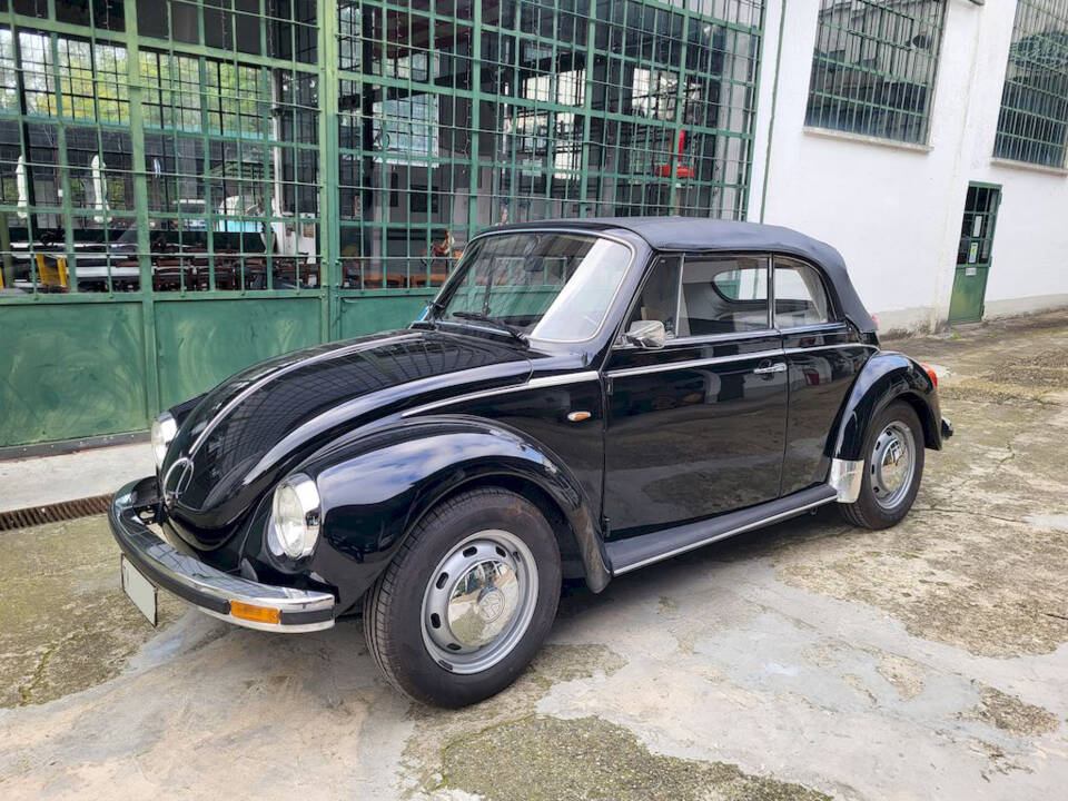 Immagine 1/47 di Volkswagen Käfer 1303 (1974)