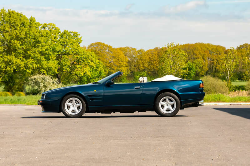Image 10/50 of Aston Martin Virage Volante (1993)