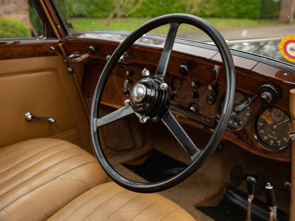 Image 22/50 of Bentley 4 1&#x2F;4 Litre (1938)