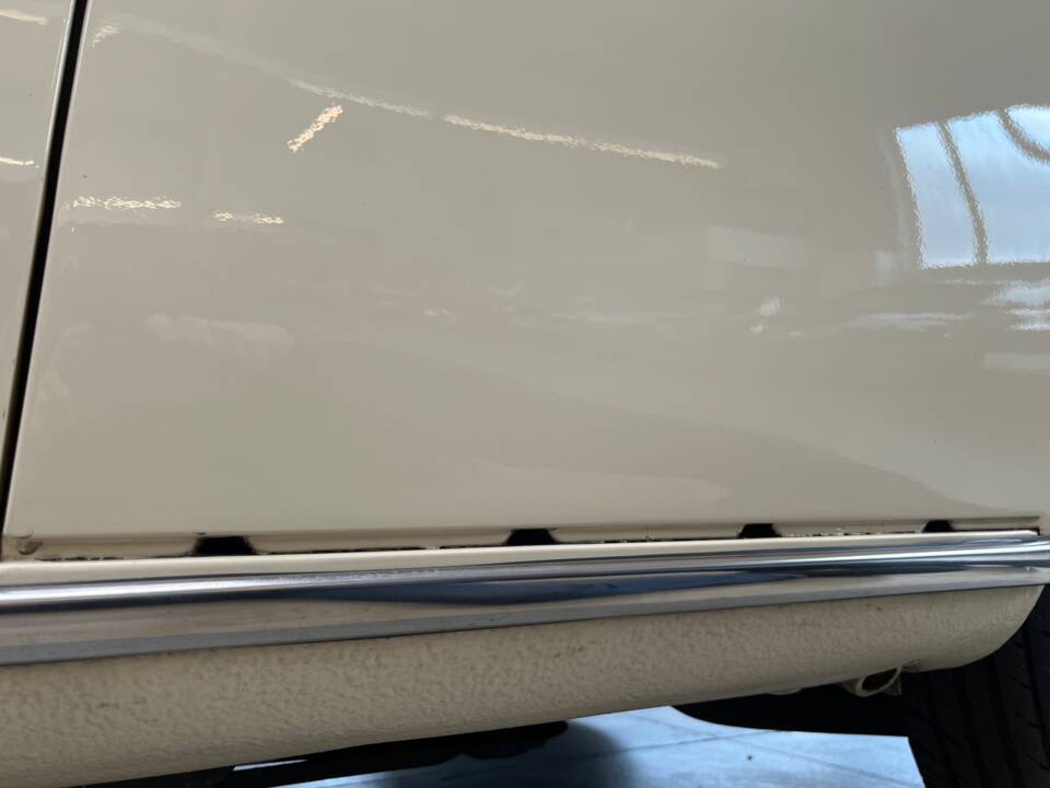 Bild 22/43 von Mercedes-Benz 280 CE (1973)