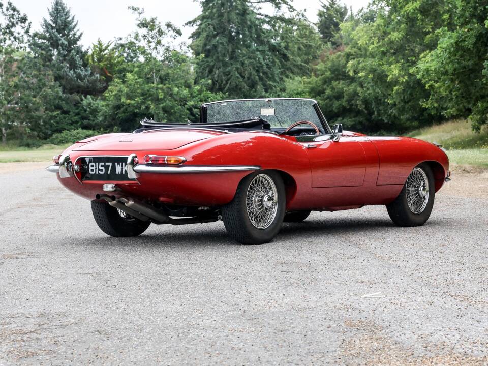 Image 16/41 de Jaguar E-Type 3.8 (1964)