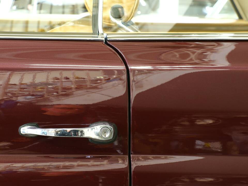 Bild 12/39 von Mercedes-Benz 220 SE b (1964)