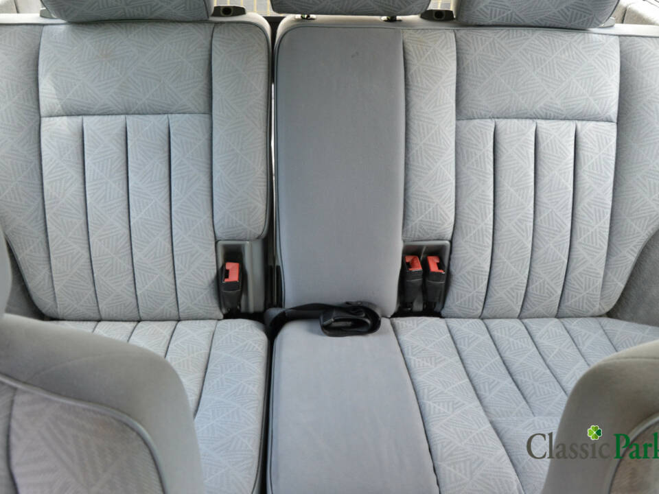Bild 27/44 von Mercedes-Benz E 280 T (1994)