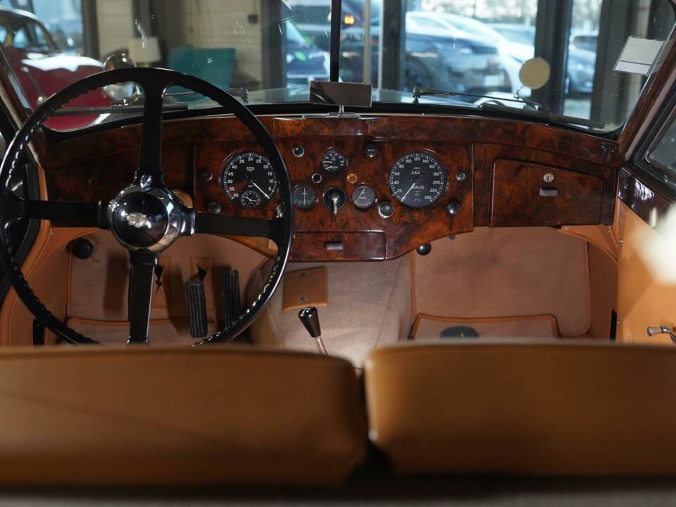 Afbeelding 12/22 van Jaguar XK 120 FHC (1960)