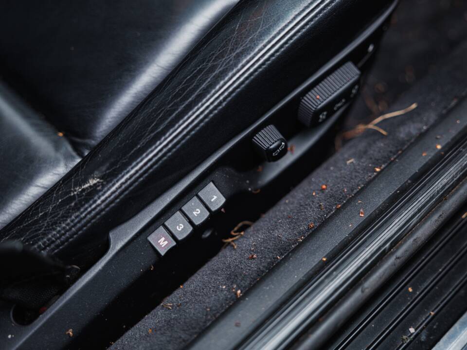 Bild 47/50 von BMW 850CSi (1994)